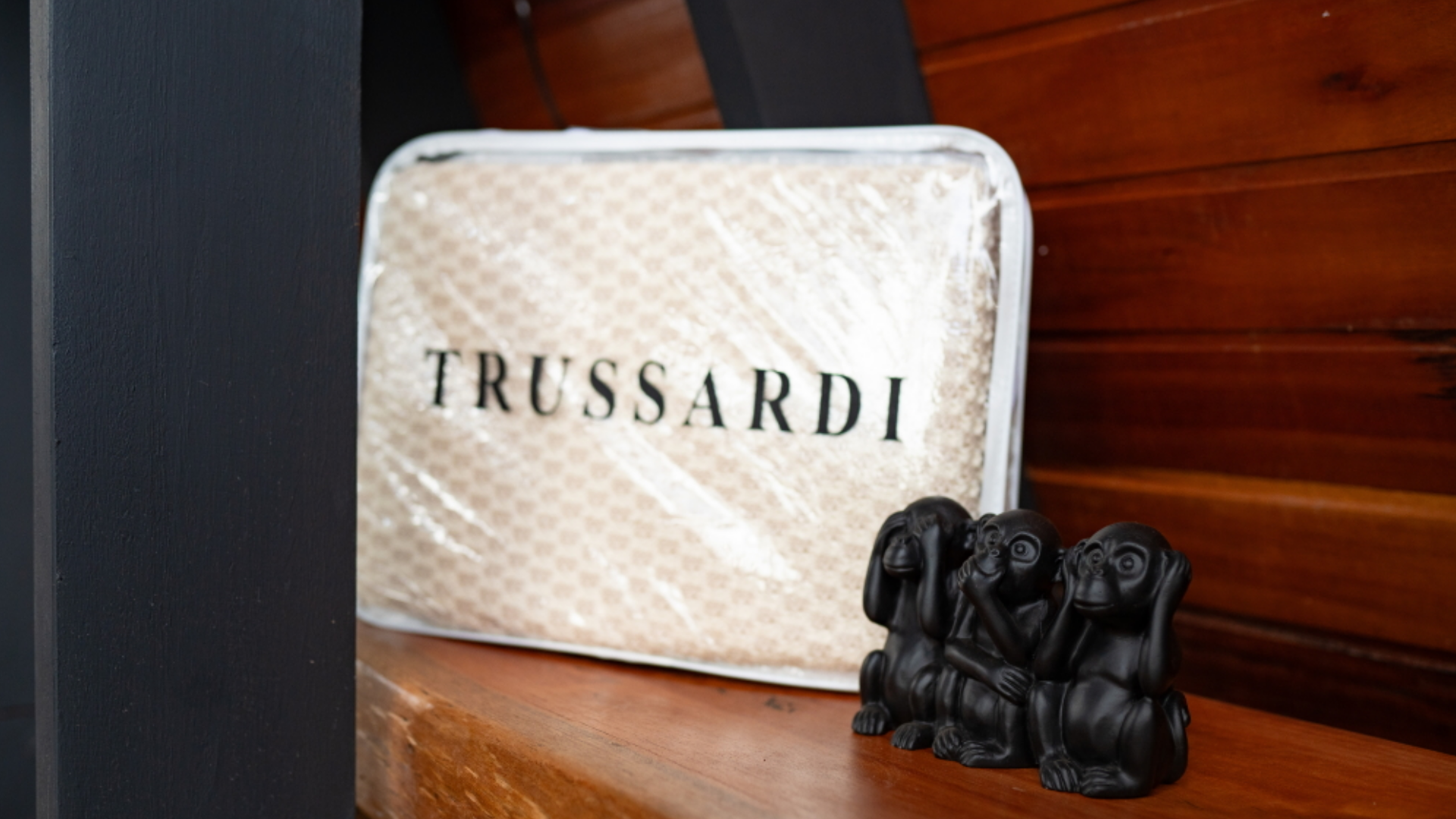 Manta Trussardi